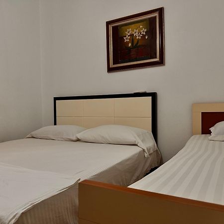 Hostel Grande House 地拉那 外观 照片