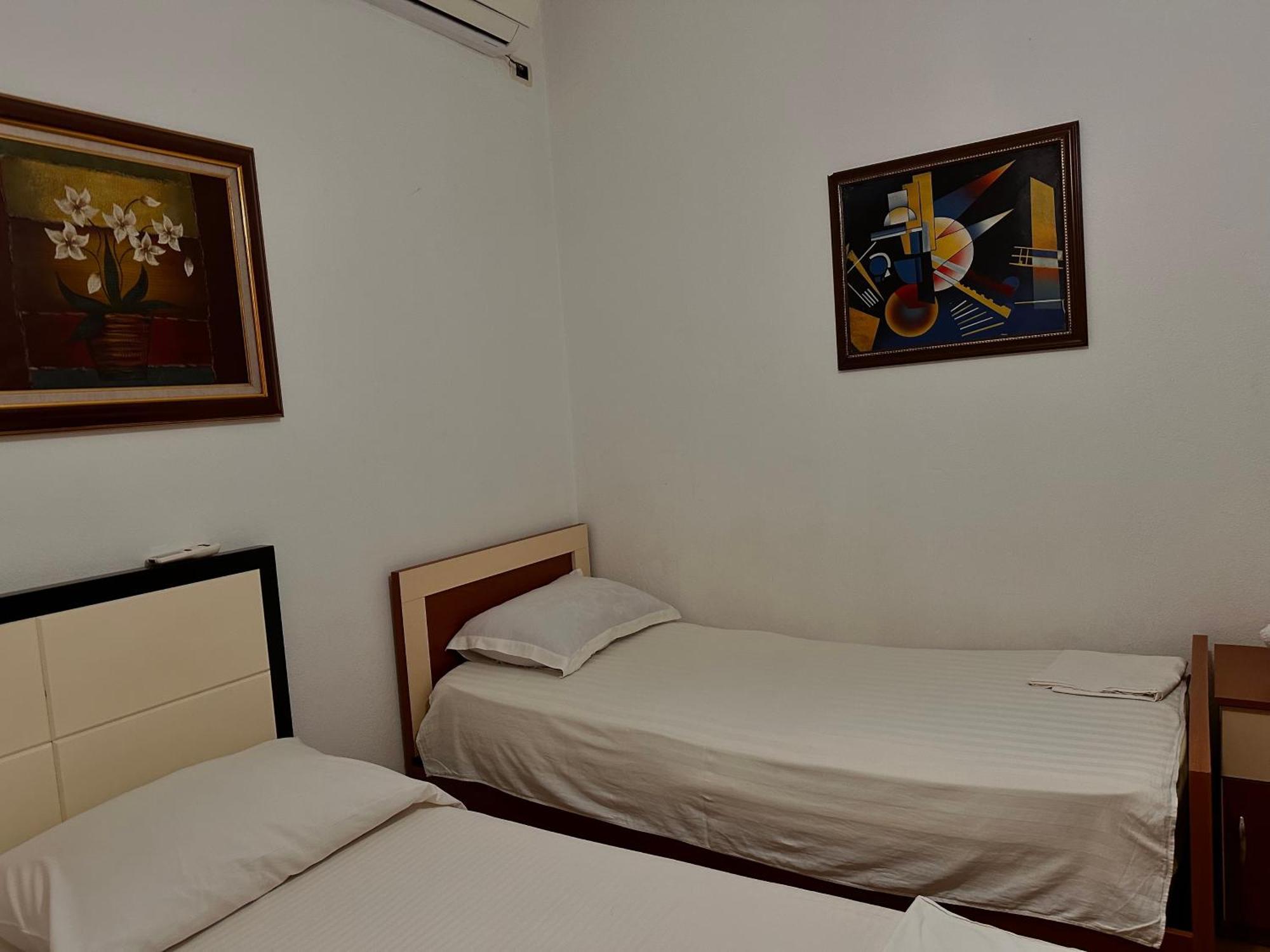 Hostel Grande House 地拉那 外观 照片