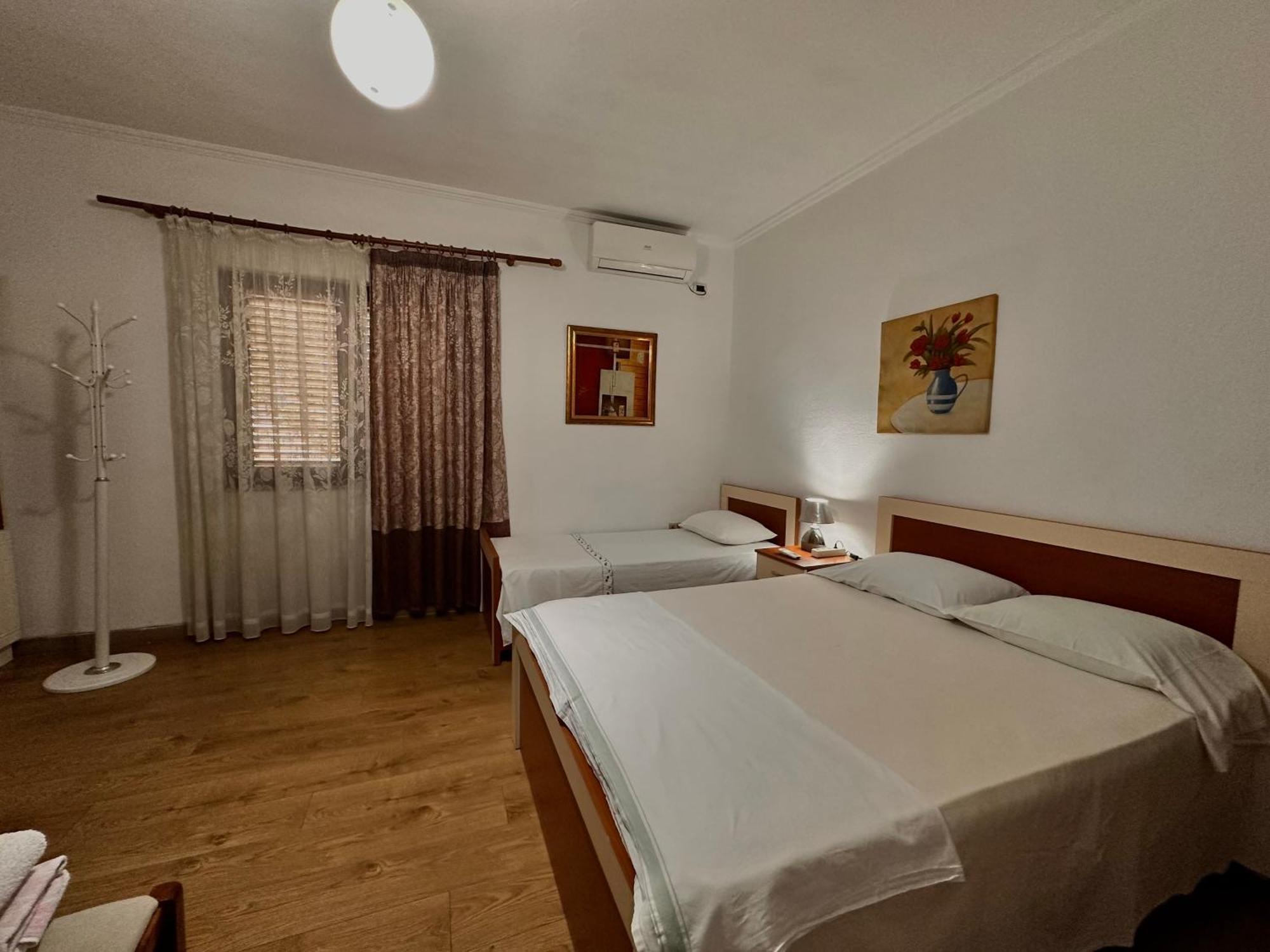 Hostel Grande House 地拉那 外观 照片